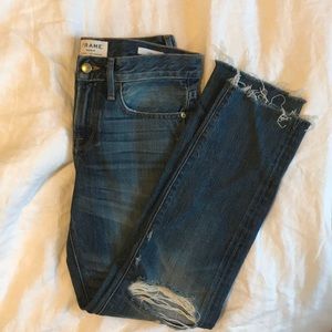 FRAME Denim - Le Boy Distressed Boyfriend Jean